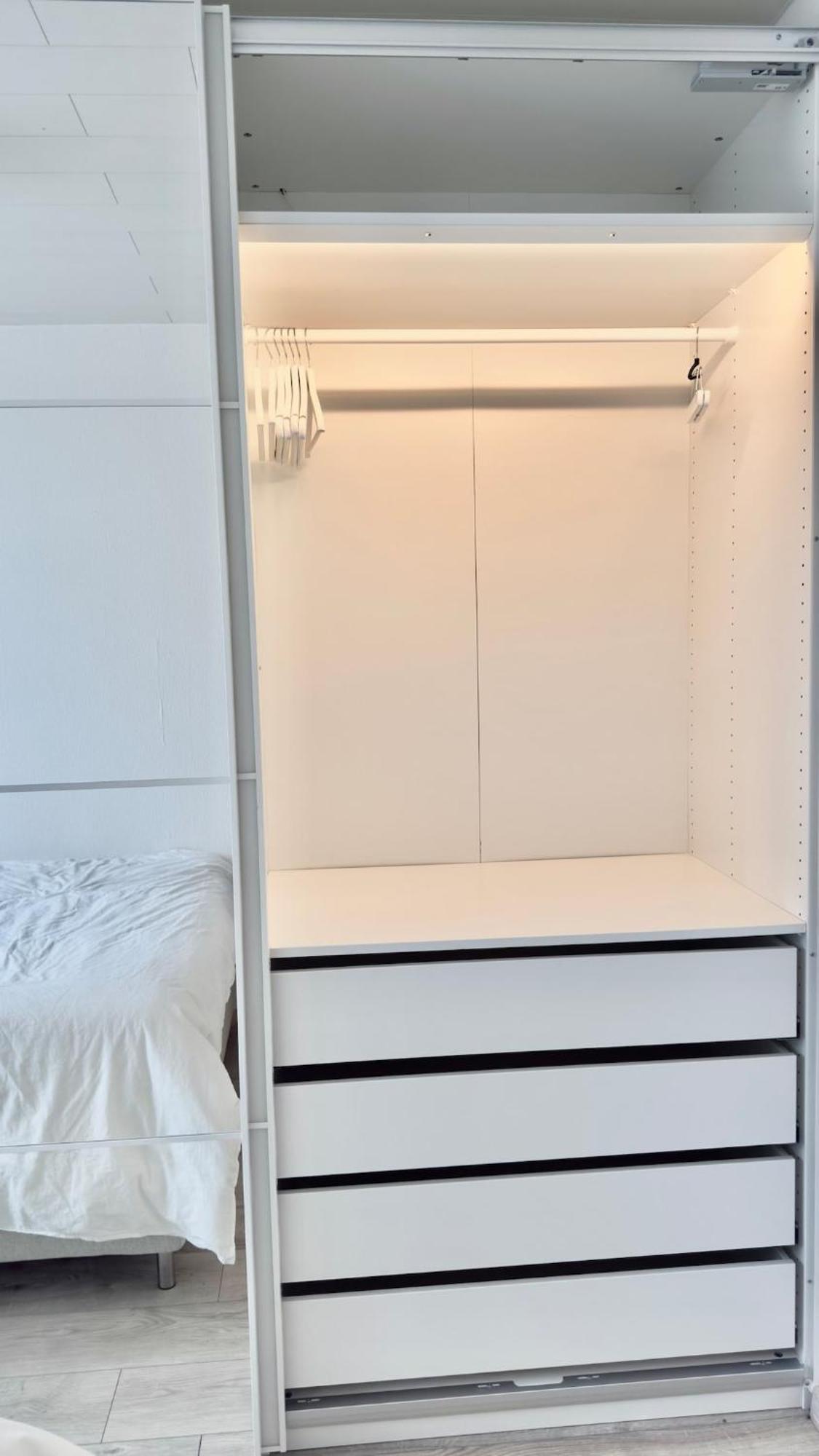 Modern Two-bedroom With Balcony In *